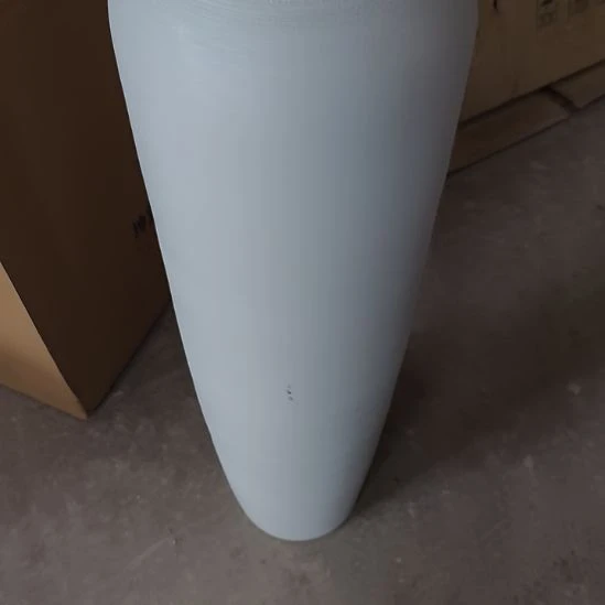 高度90，口径17，微瑕景德镇陶瓷