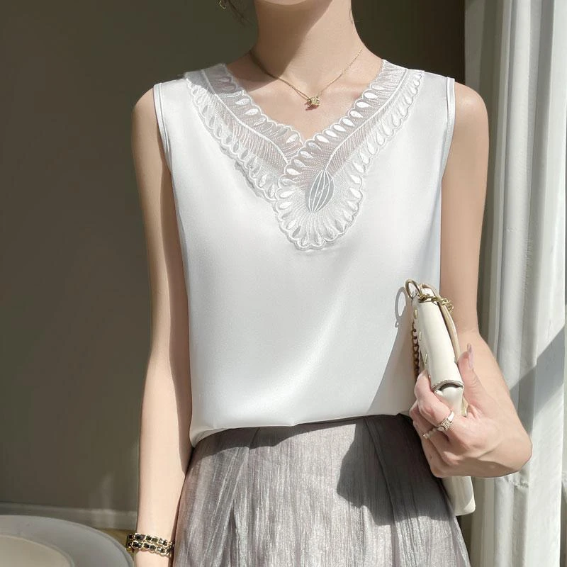 蕾丝背心吊带女内搭2025新款夏季醋酸纺丝外穿缎面无袖打底衫宽松