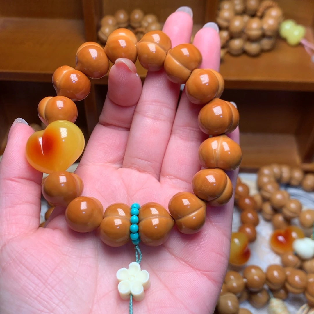 把件猴头核桃16玻璃底定制