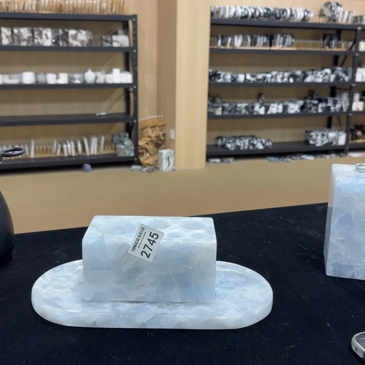 小***恼蓝水晶2件套。    紫745