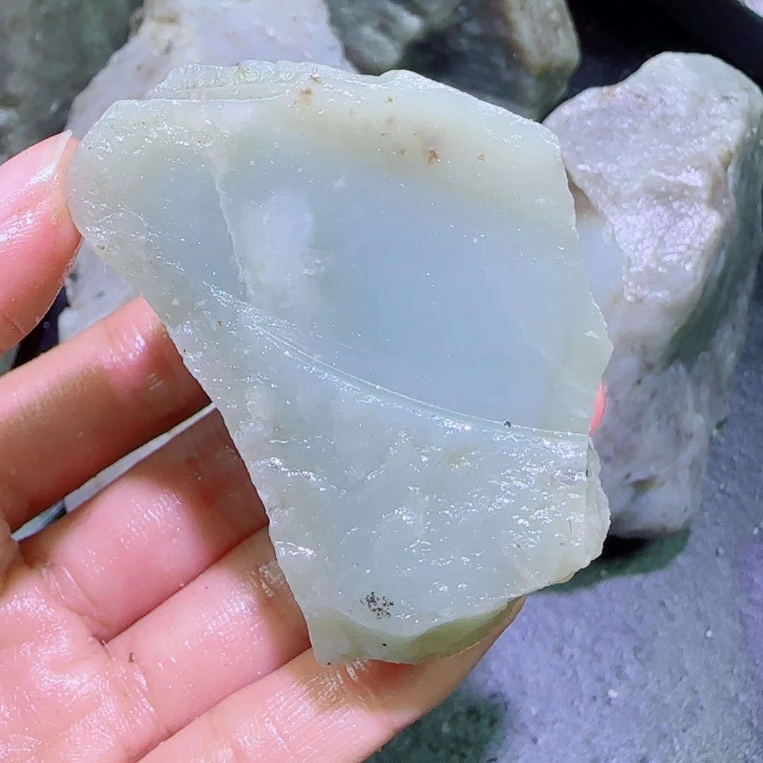 和田玉未镶嵌珠宝半成品