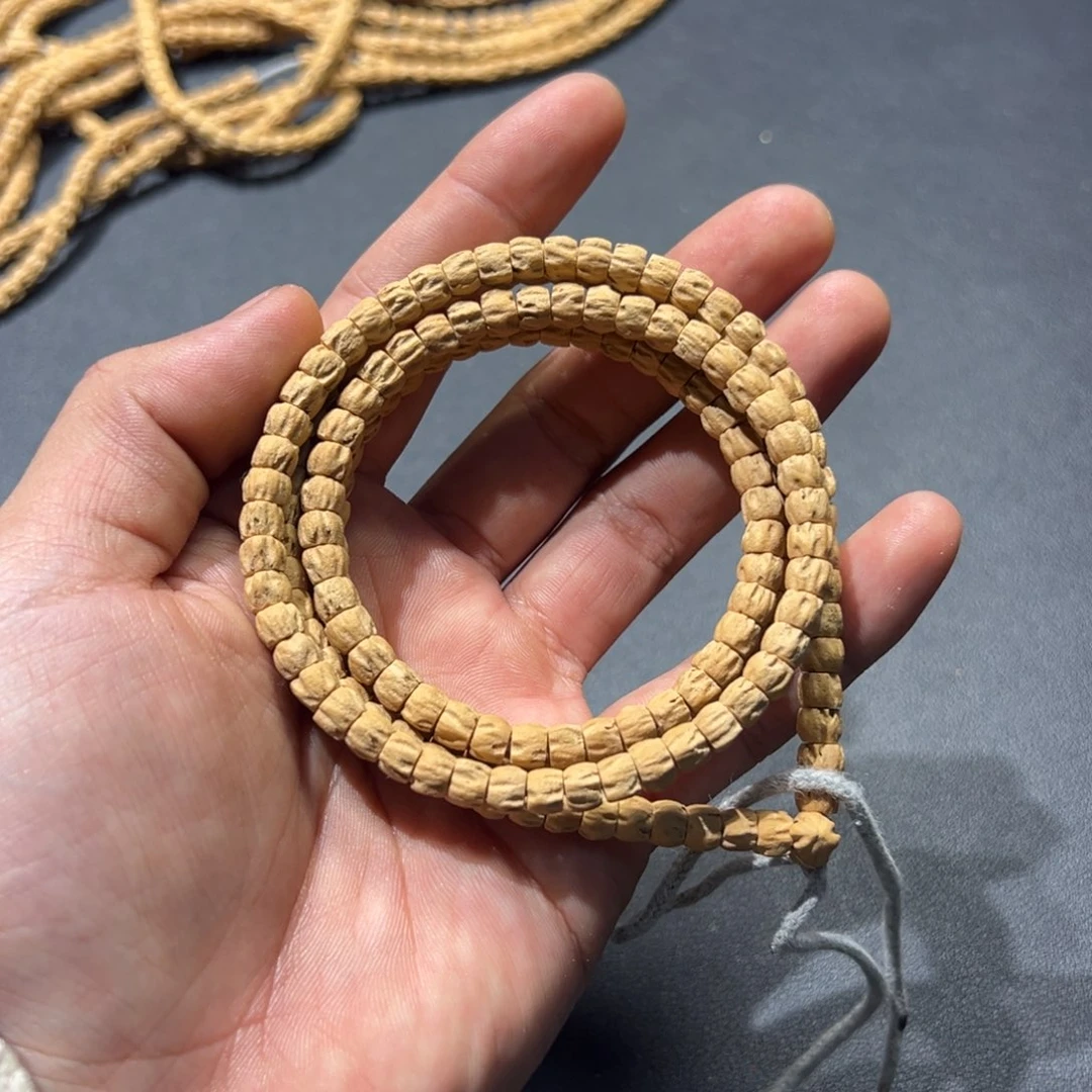 吊坠柏香籽/百香籽B61