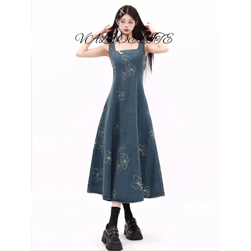 复古新中式国风刺绣背带牛仔连衣裙女夏季方领收腰吊带长裙子