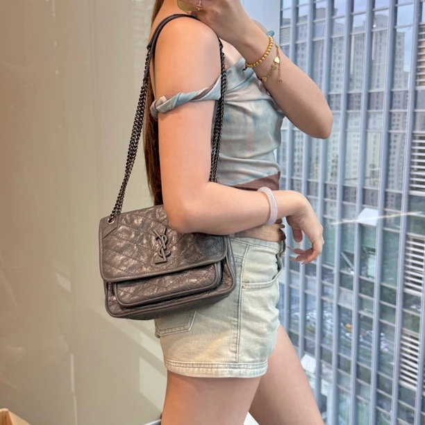 95新 YSL/圣罗兰 灰色非D扣Nike链条包/6179