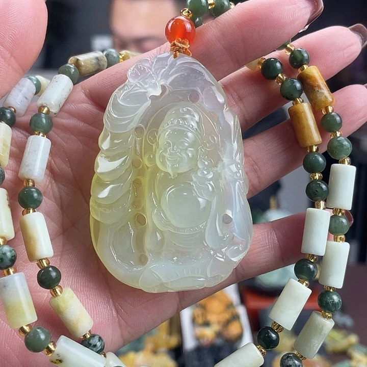 蛇纹石玉未镶嵌颈饰