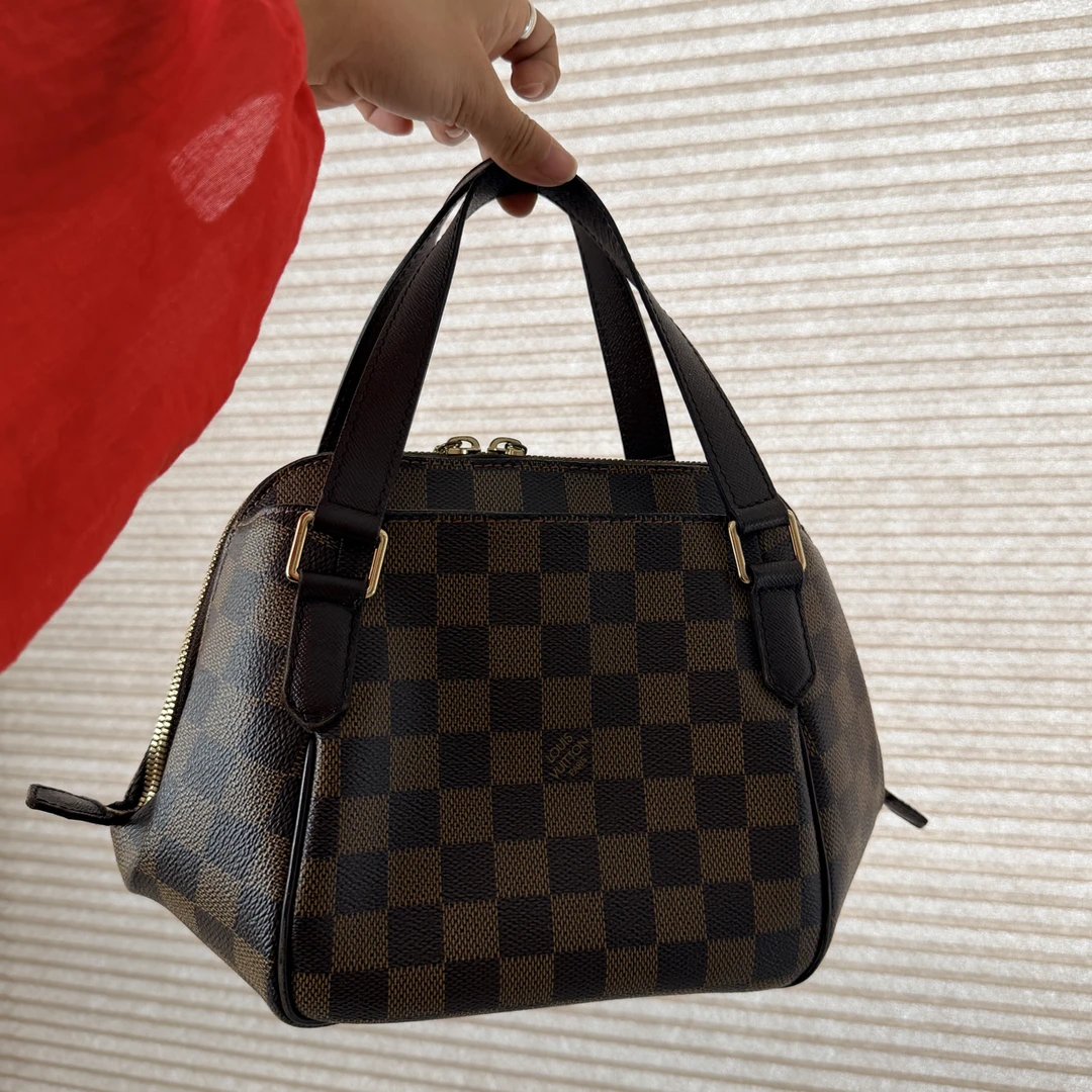 95新 LouisVuitton/路易威登 棋盘格元宝包小号手提包乖巧可爱