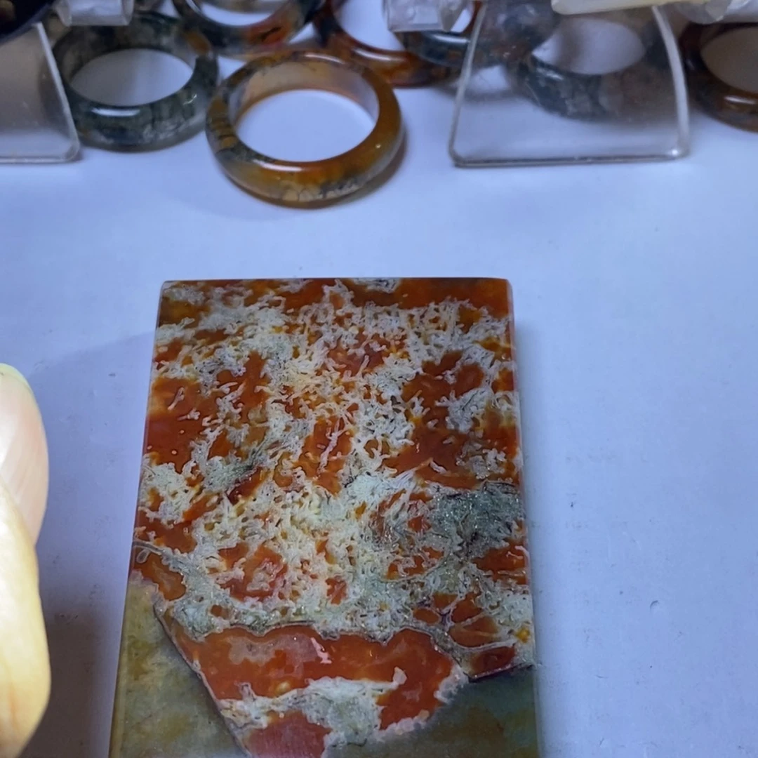 玛瑙/玉髓吊坠(赠链)未镶嵌金*