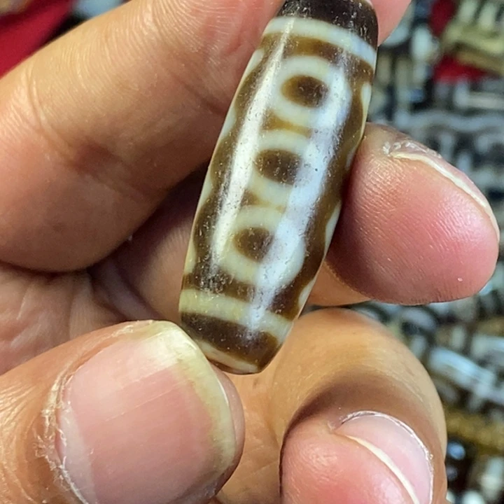 只买单纯的吊坠，没带链子，属的性质。