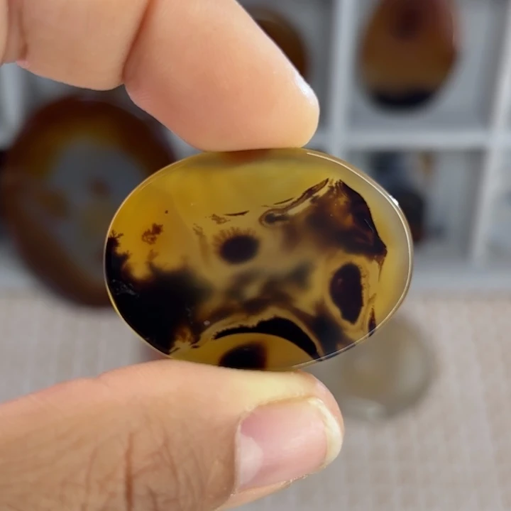 玛瑙/玉髓颈饰未镶嵌