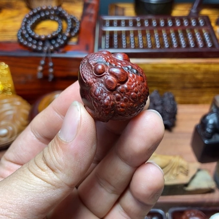 檀香紫檀（小叶紫檀）金蟾