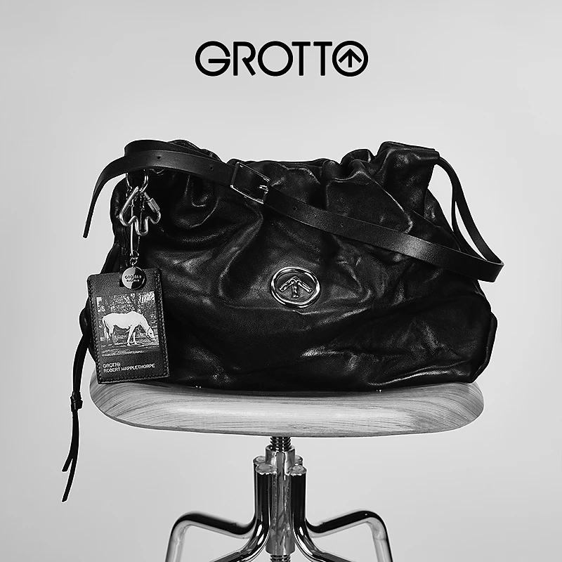 【限量专供】【梅普尔索普联名垃圾袋】GROTTO个乐羊皮小号单肩斜挎包