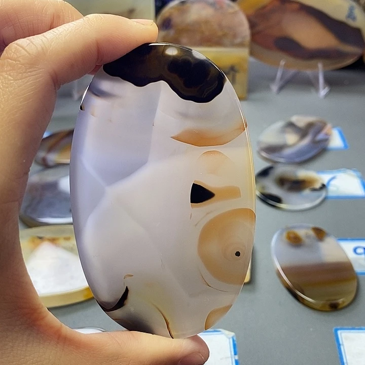 玛瑙/玉髓未镶嵌珠宝半成品164