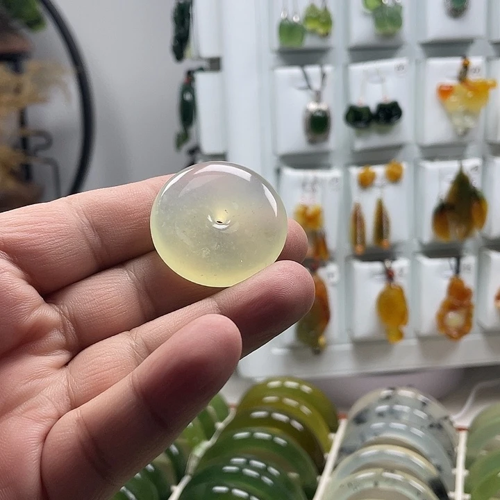 合金蛇纹石玉颈饰
