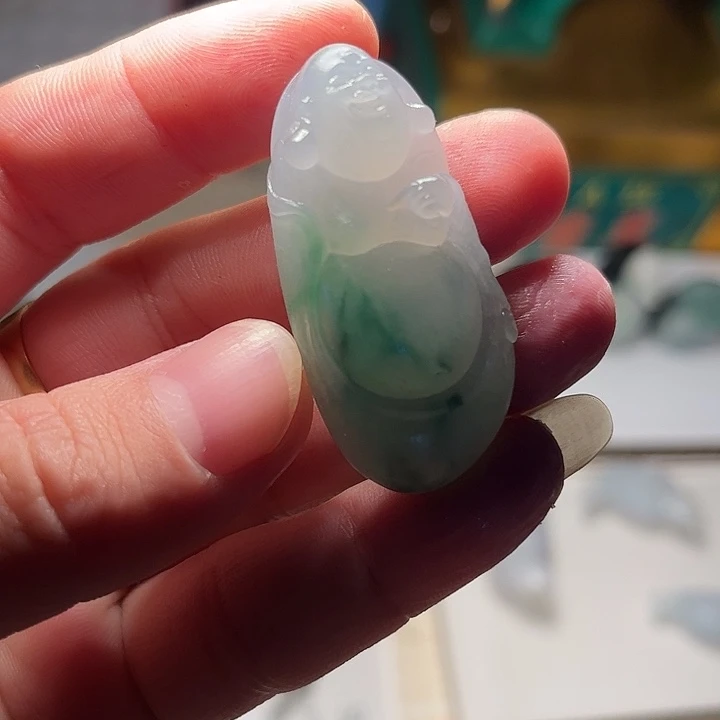 定制翡翠未镶嵌翡翠