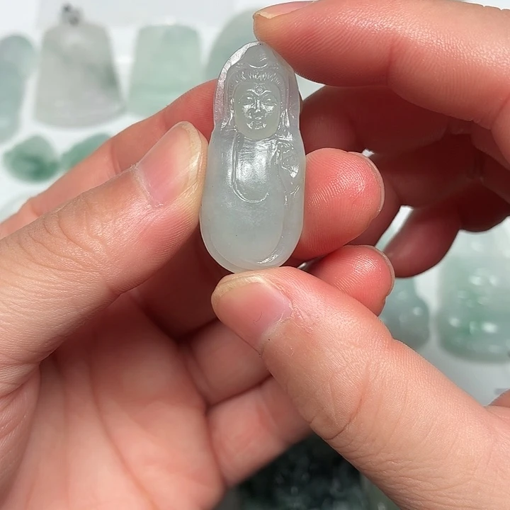 定制翡翠未镶嵌观音