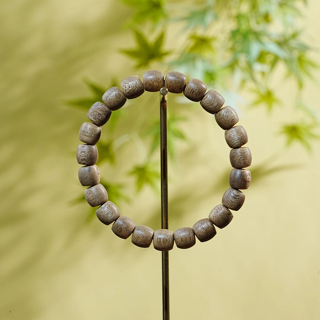 "柬埔寨桶珠单圈沉香手串 0.8*0.8cm 4.27g T251008025  C"