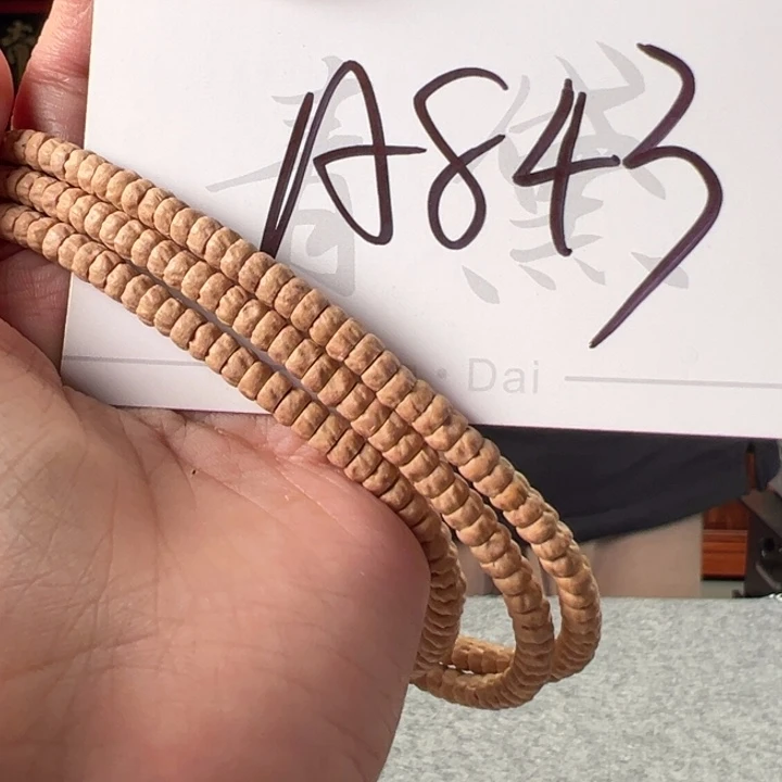 柏香籽/百香籽手串A843