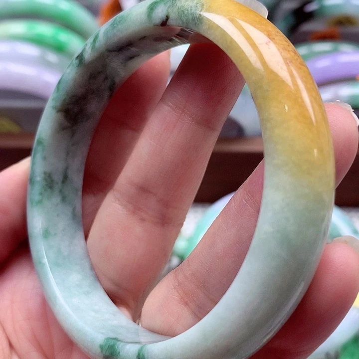 翡翠未镶嵌手镯翡翠