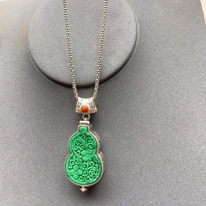 翡翠颈饰银S925镶嵌L*芝