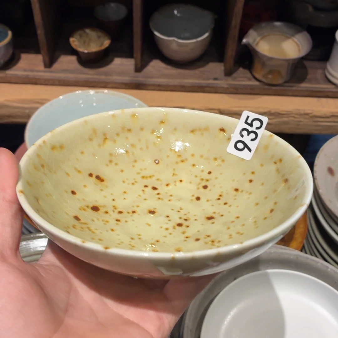 瓷片935微瑕枣花圆口碗1个