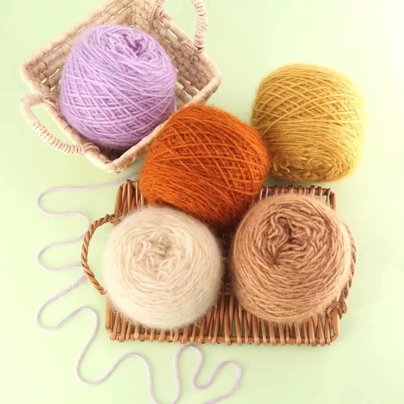 松鼠绒毛线中粗线手工编织帽子围巾钩针毛线宝宝绒线