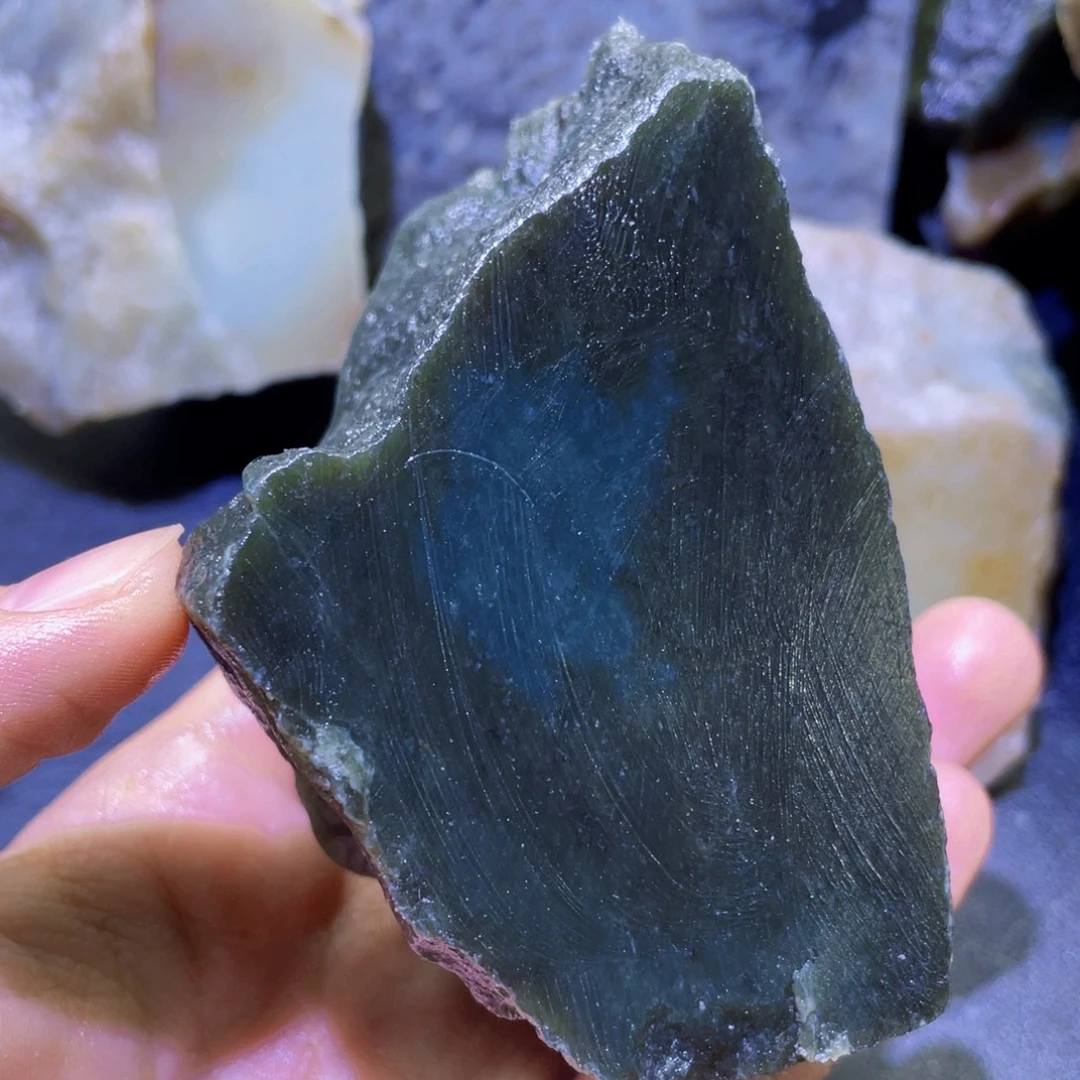 和田玉未镶嵌珠宝半成品