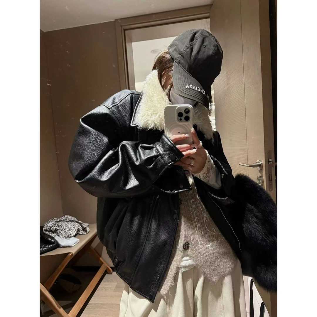 SP 黑色羊羔毛领夹棉皮衣外套女冬季加厚短款机车复古夹克