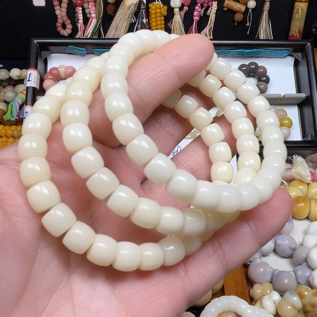 吊坠菩提根/象牙果直切手串