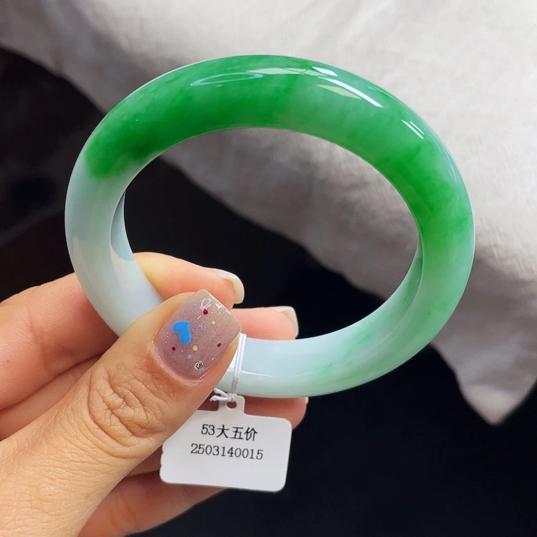 翡翠手镯未镶嵌53白底青正圈