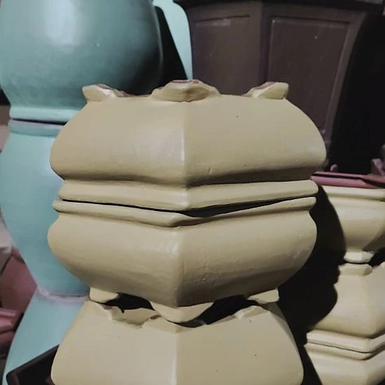 六方高11口径25黄两个