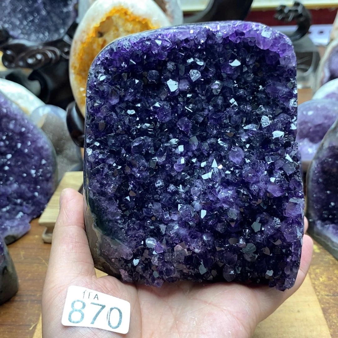 未镶嵌水晶大型摆件（非配饰）