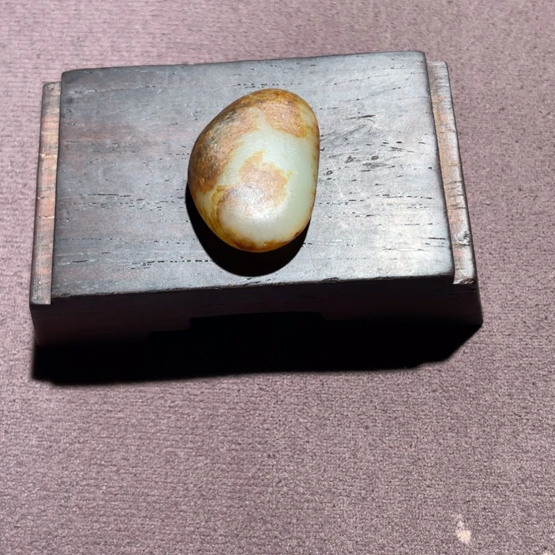 淮***管和田玉未镶嵌把件
