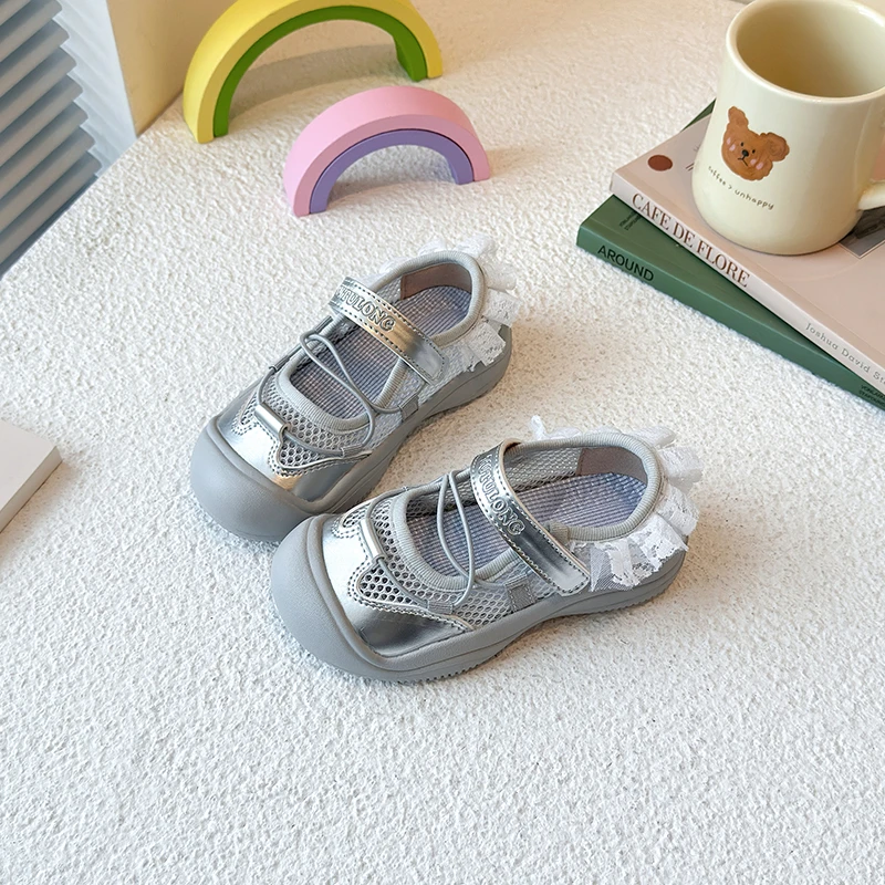 女童鞋子2025新款儿童运动鞋春夏女孩银色透气网鞋公主德训鞋单网