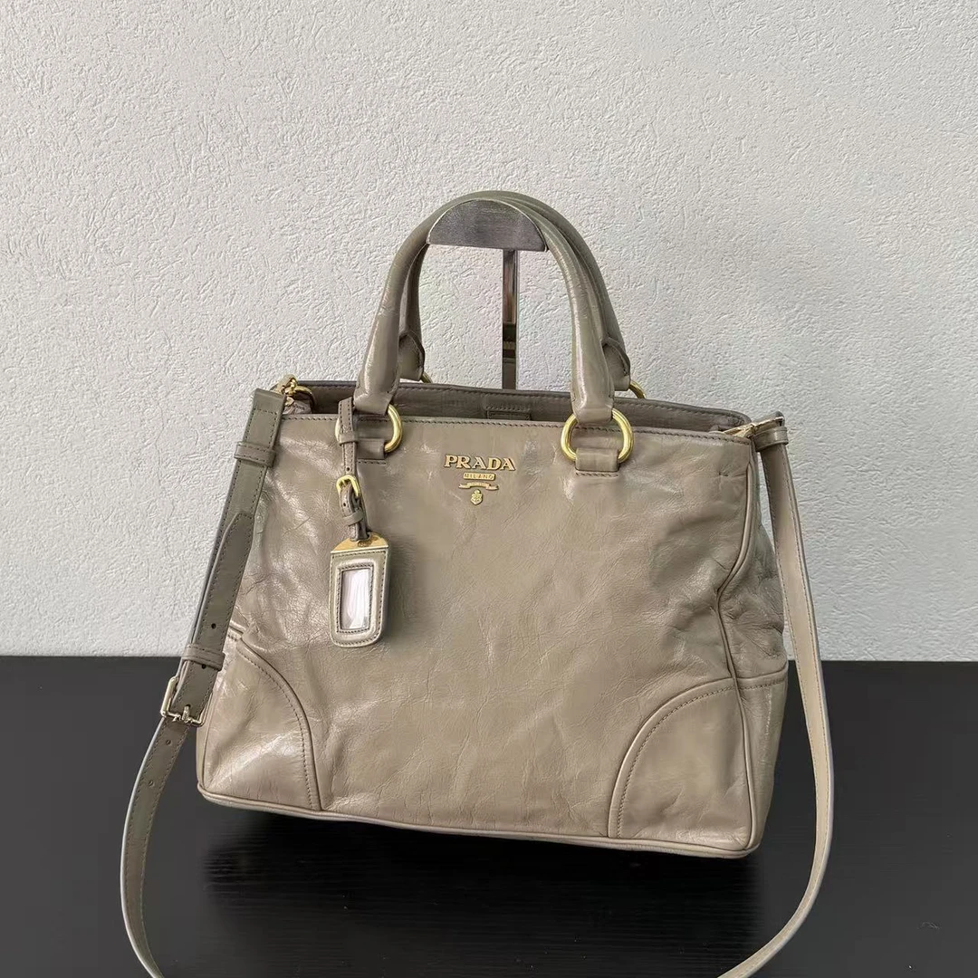 95新 Prada/普拉达 灰色油腊皮托特斜挎包 底长35 123291