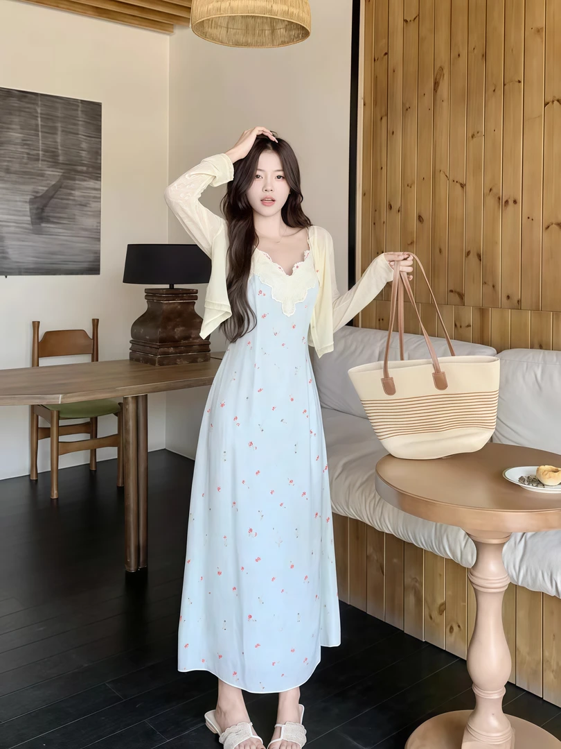 2025秋季新款韩系性感穿搭防晒开衫上衣碎花吊带连衣裙时尚套装女