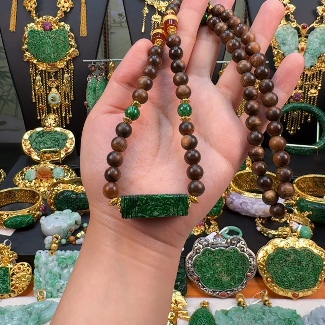 翡翠未镶嵌颈饰毛衣链 亏清