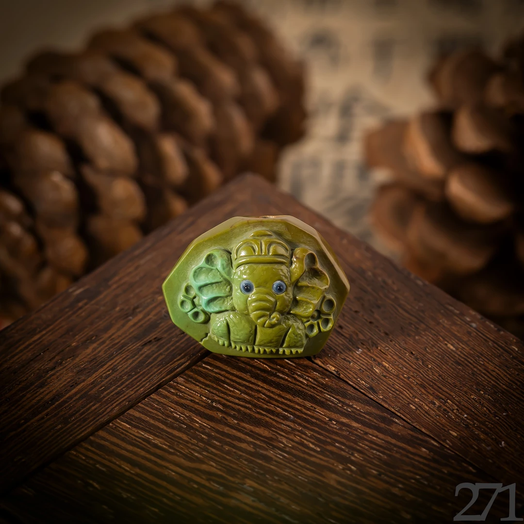 【世间臻宝】绿松雕刻件/18*16*8mm/多样性发一件/SS271/孤