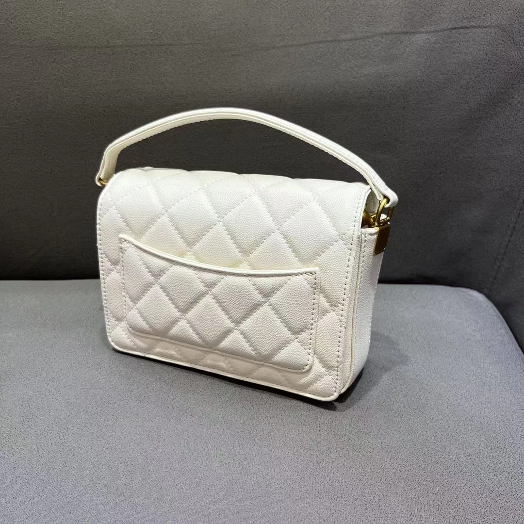 真皮女包-鱼子酱口盖包