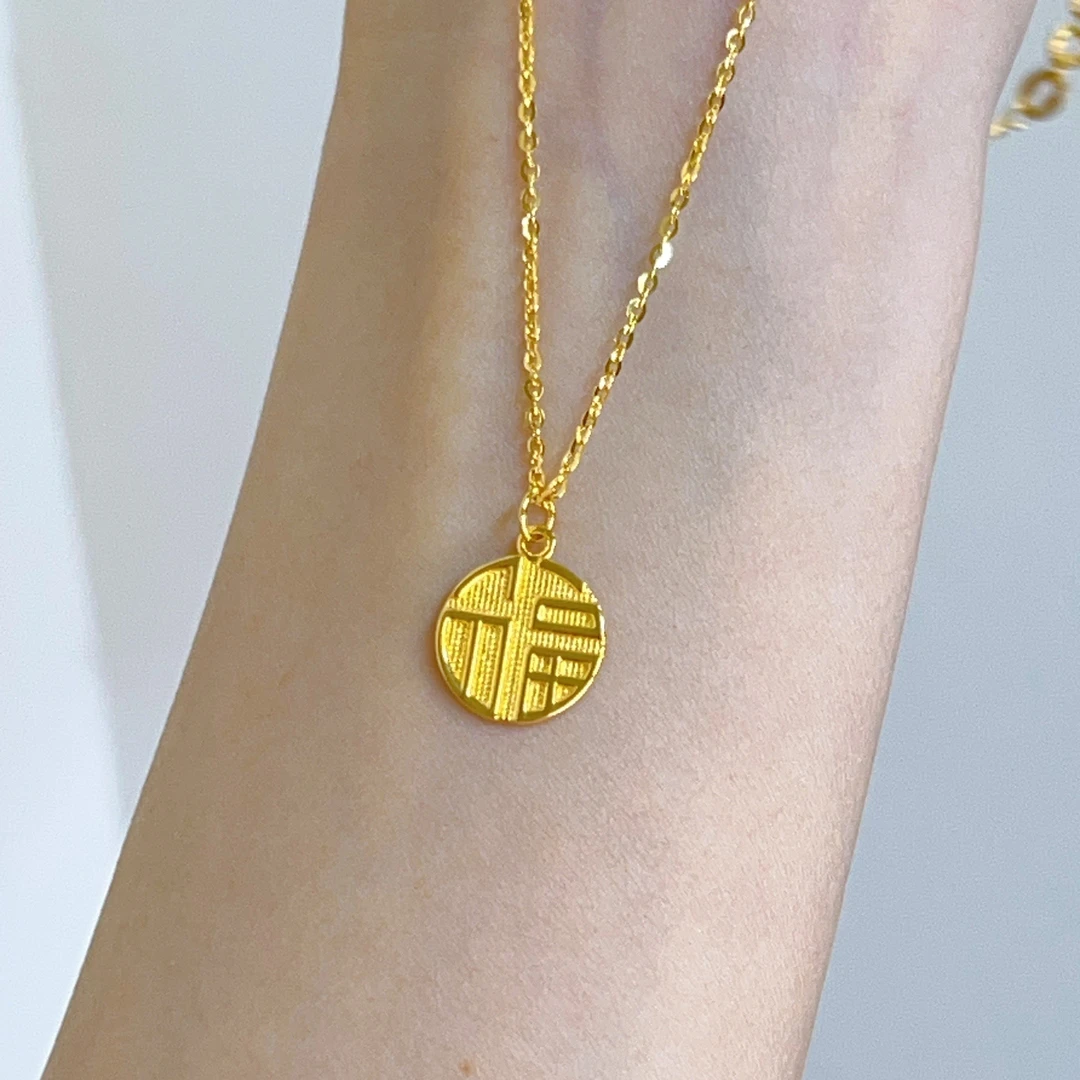 链子足银 足银项链锁骨链轻奢小众吊坠钉珠金色气质坠链福牌套链