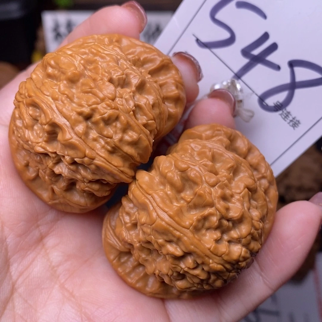 文玩核桃把件548闷尖狮子头4.7