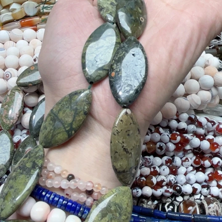 玛瑙/玉髓合金珠宝半成品一条20x39mm花绿宝