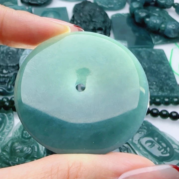 翡翠未镶嵌颈饰多样性发货天然A货翡翠