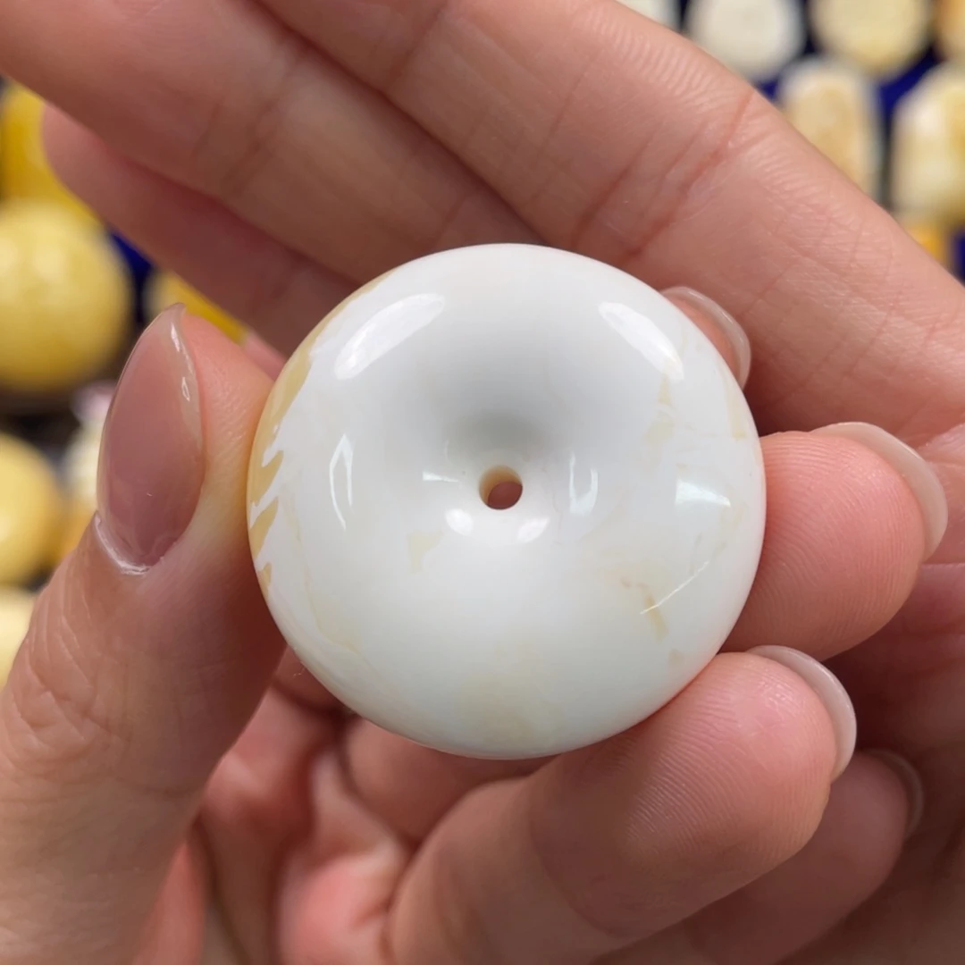 蜜蜡裸石未镶嵌琥珀蜜蜡扣子