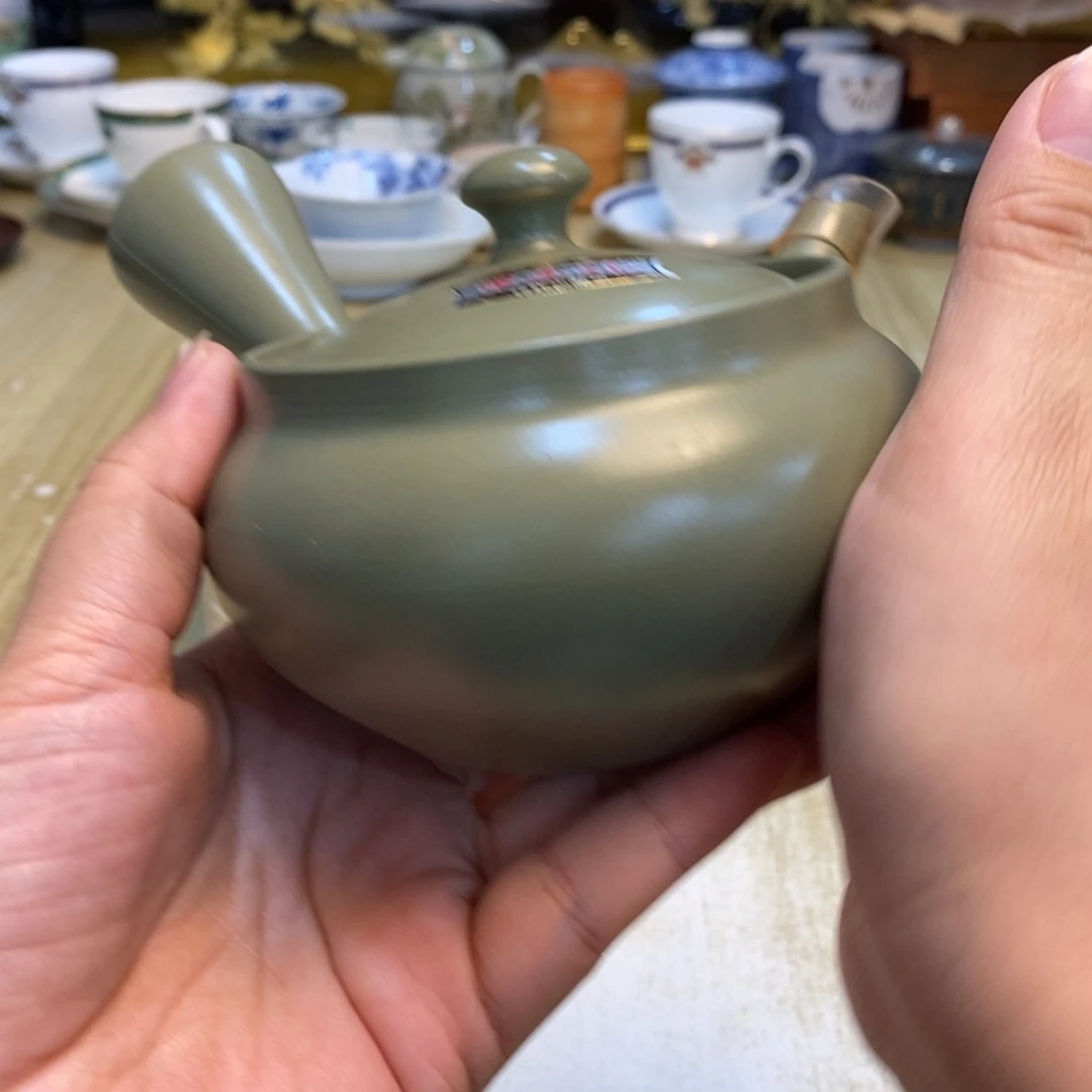 M***I瓷片易雅集工艺品有限公司