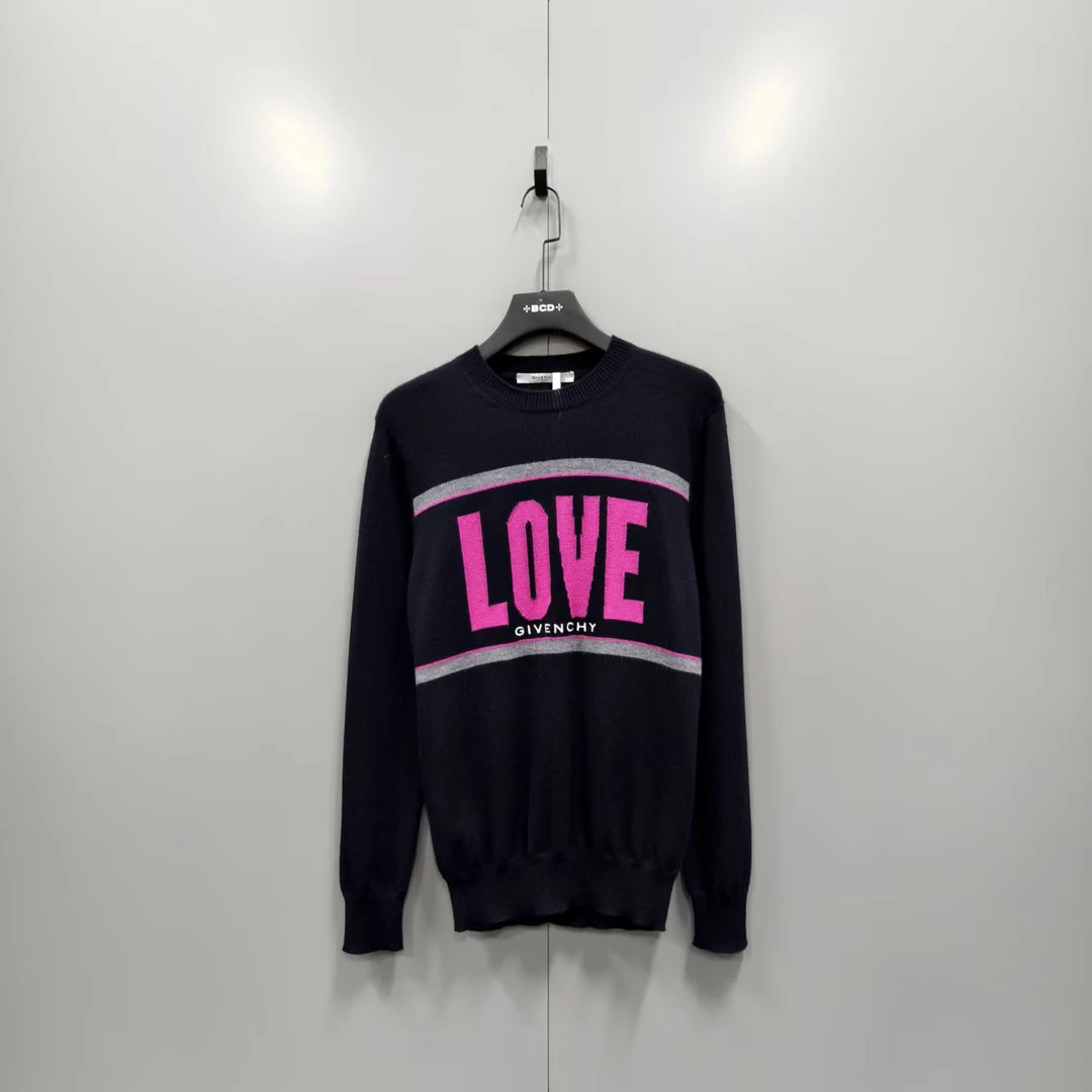95新 Givenchy/纪梵希 （bb） 黑粉LOVE针织衫 S码/006850