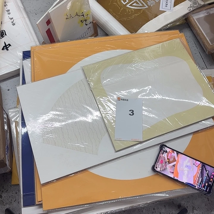 3 。