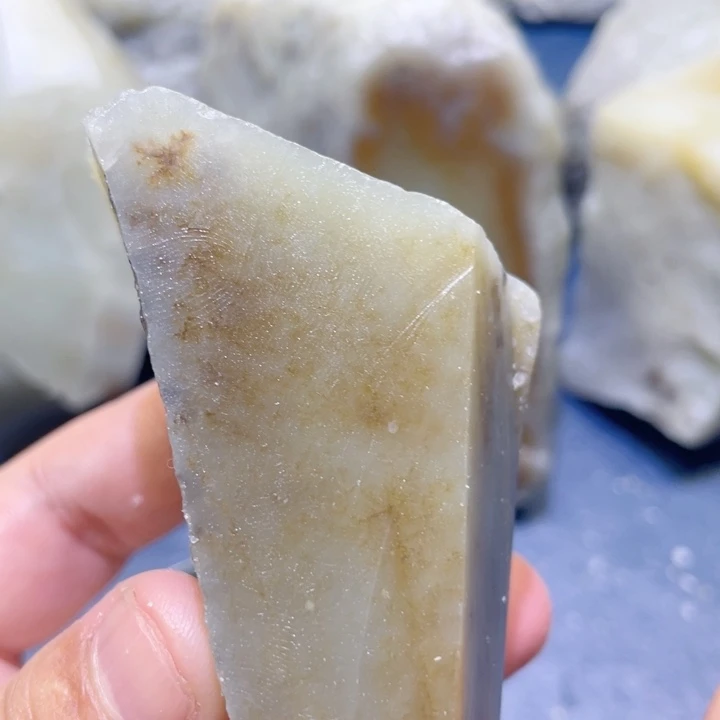 和田玉未镶嵌珠宝半成品