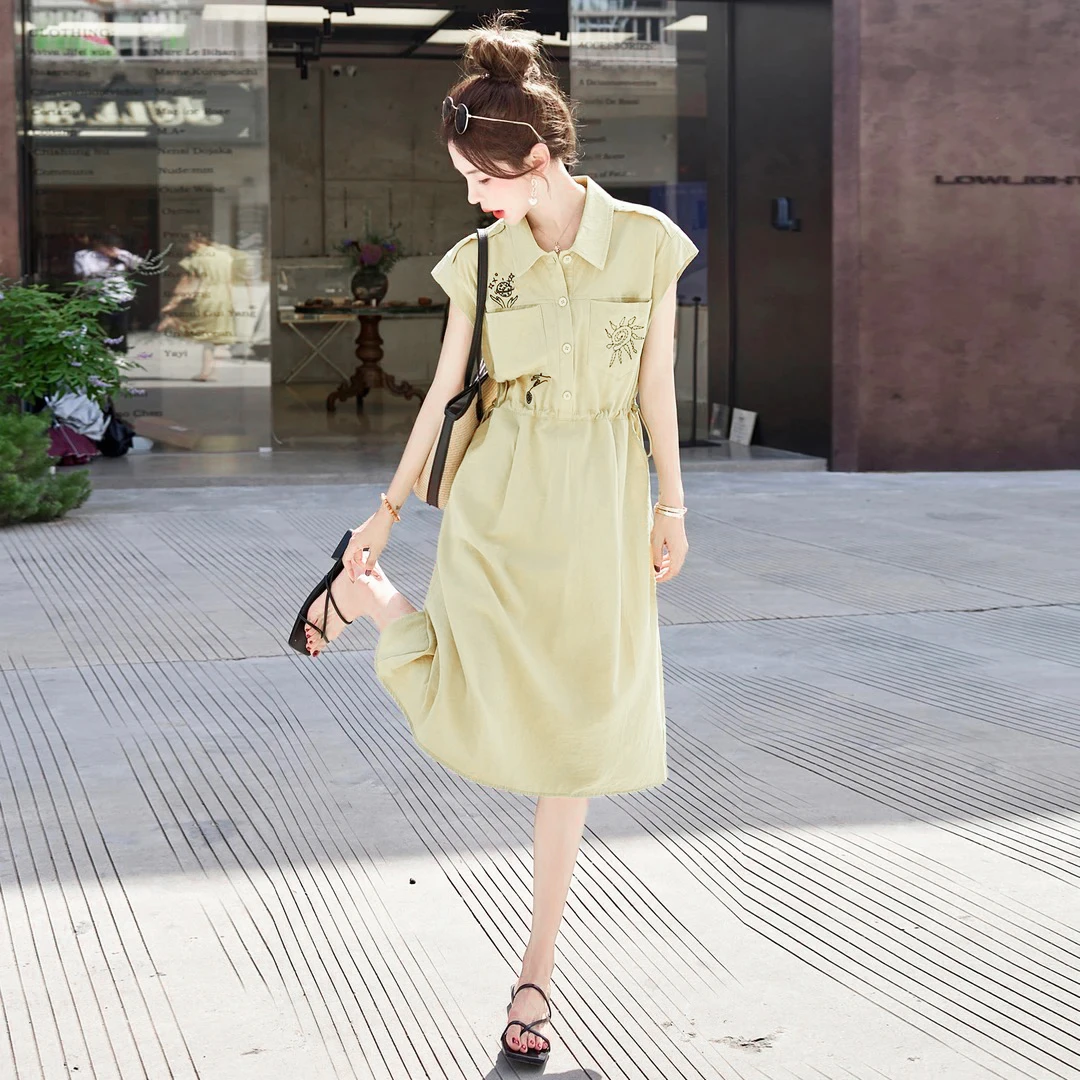 【洋洋】刺绣意式夏季收腰圆领短袖连衣裙气质翻领休闲A2A2L2770