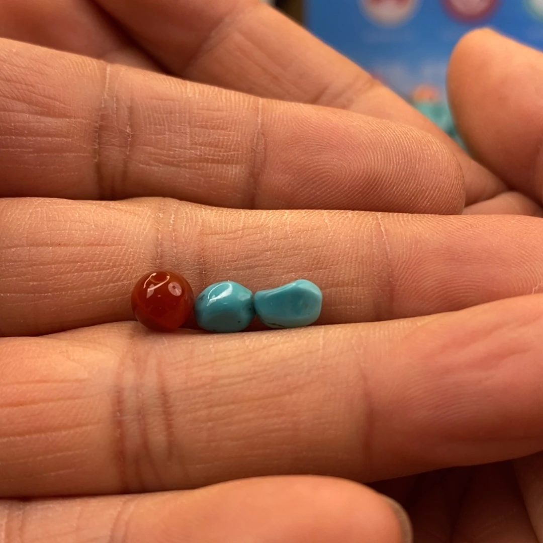 南红玛瑙未镶嵌珠宝奇石