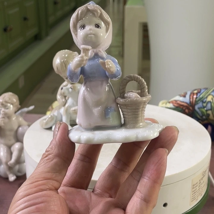 11cm尊匠瓷偶一个